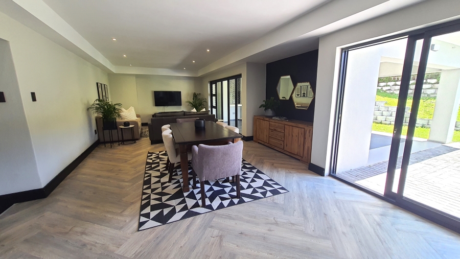 5 Bedroom Property for Sale in Theescombe Eastern Cape
